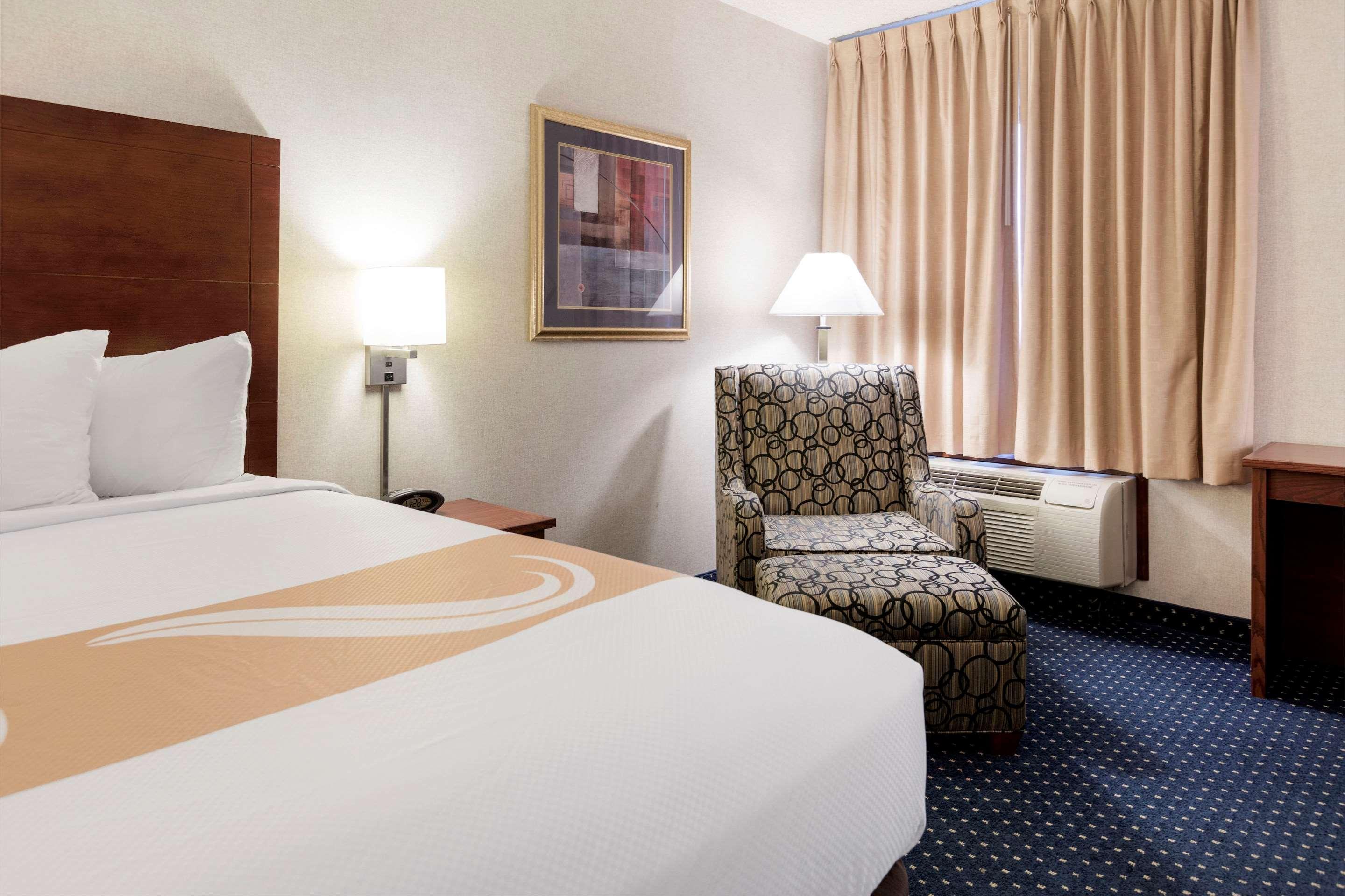 Quality Inn Auburn Hills - Detroit North Kültér fotó